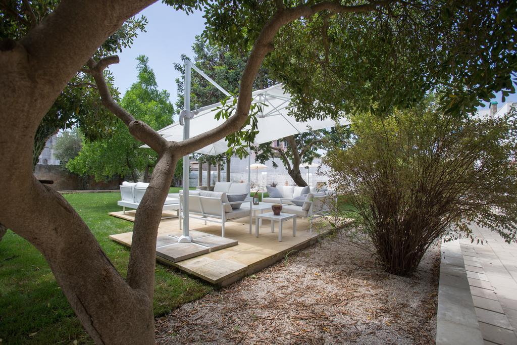 Li Pappi Antico Casale Bed & Breakfast Galatina Exterior photo